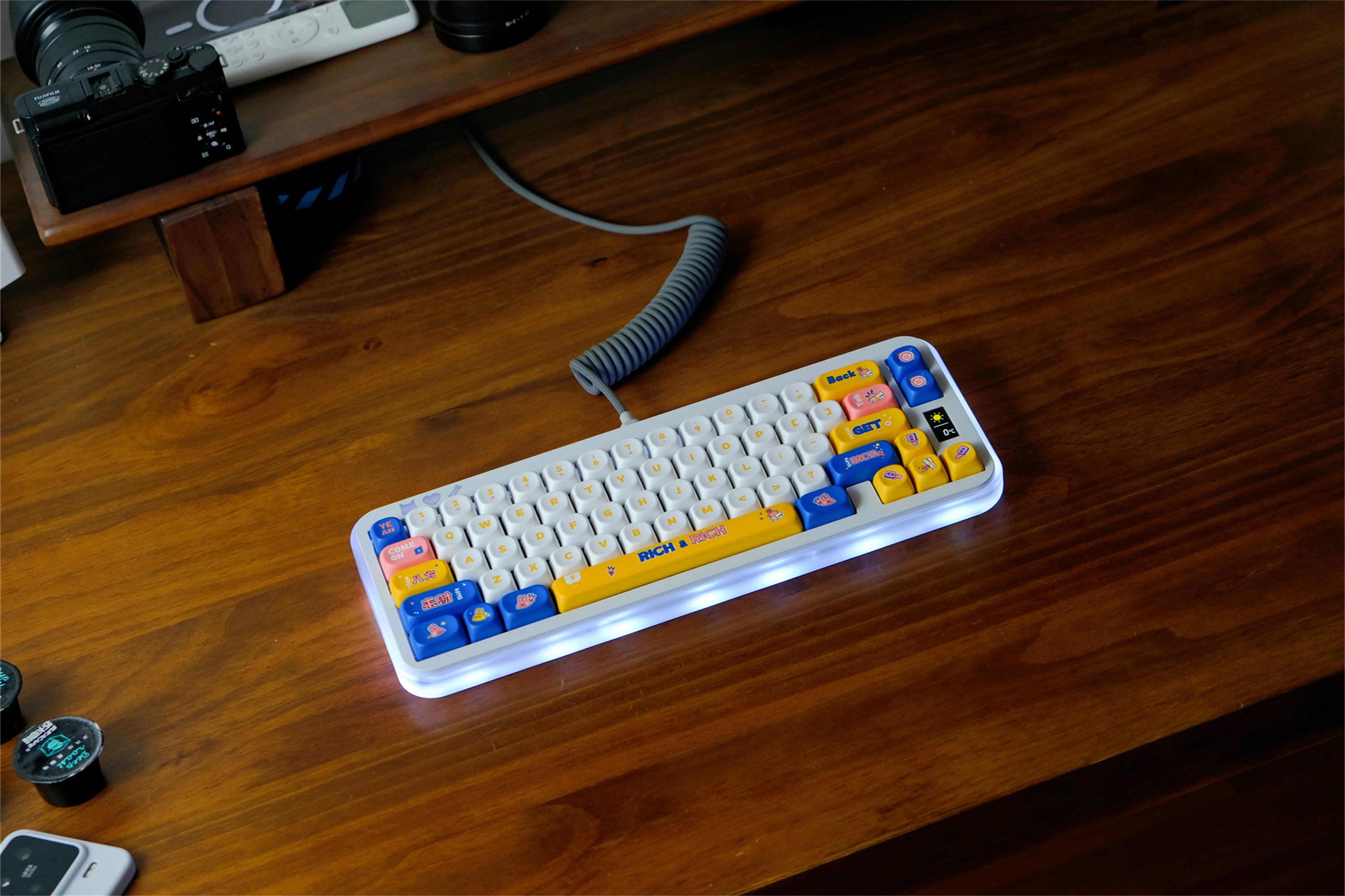 GET RICH Keycaps