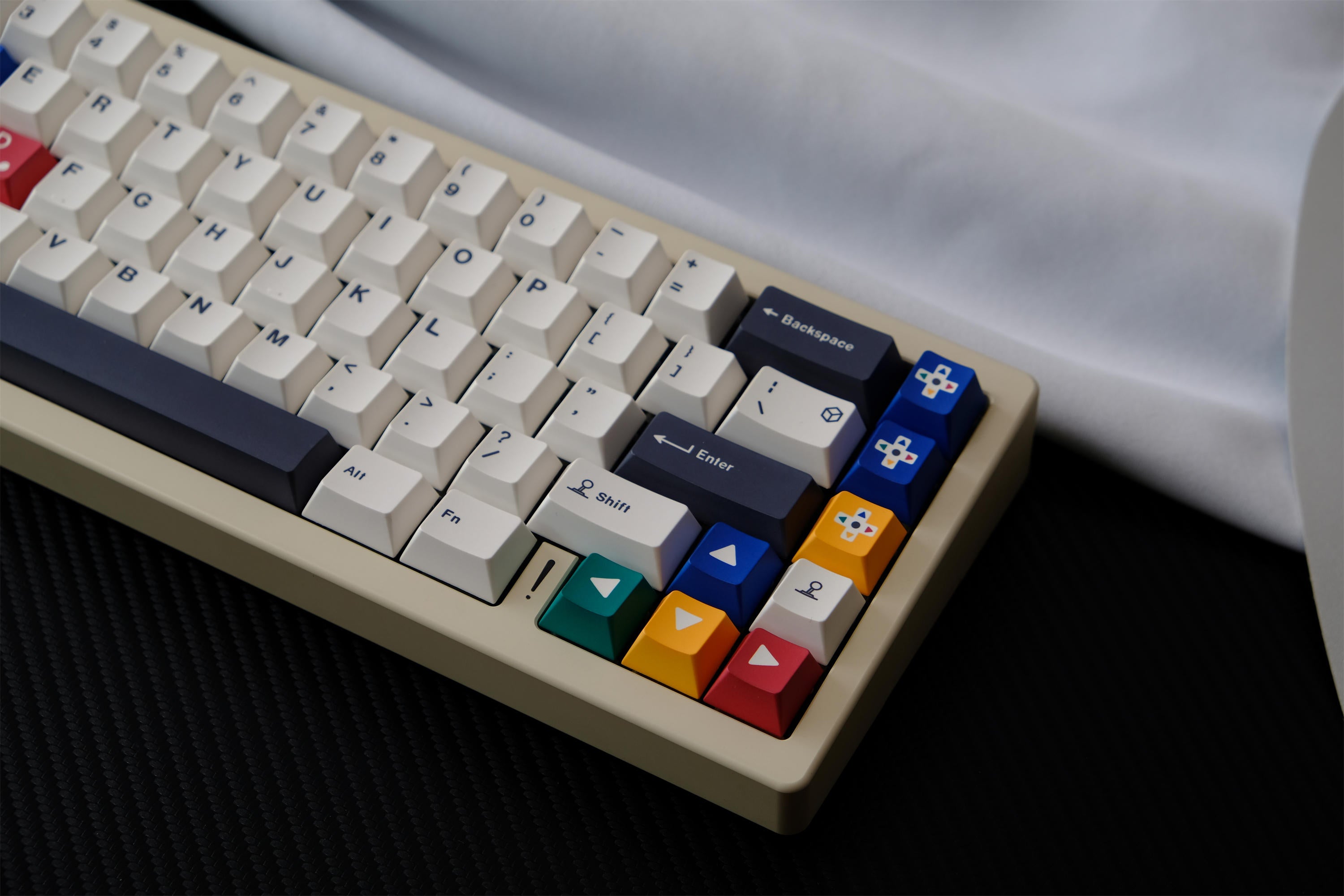 DMG Retro PBT Keycaps