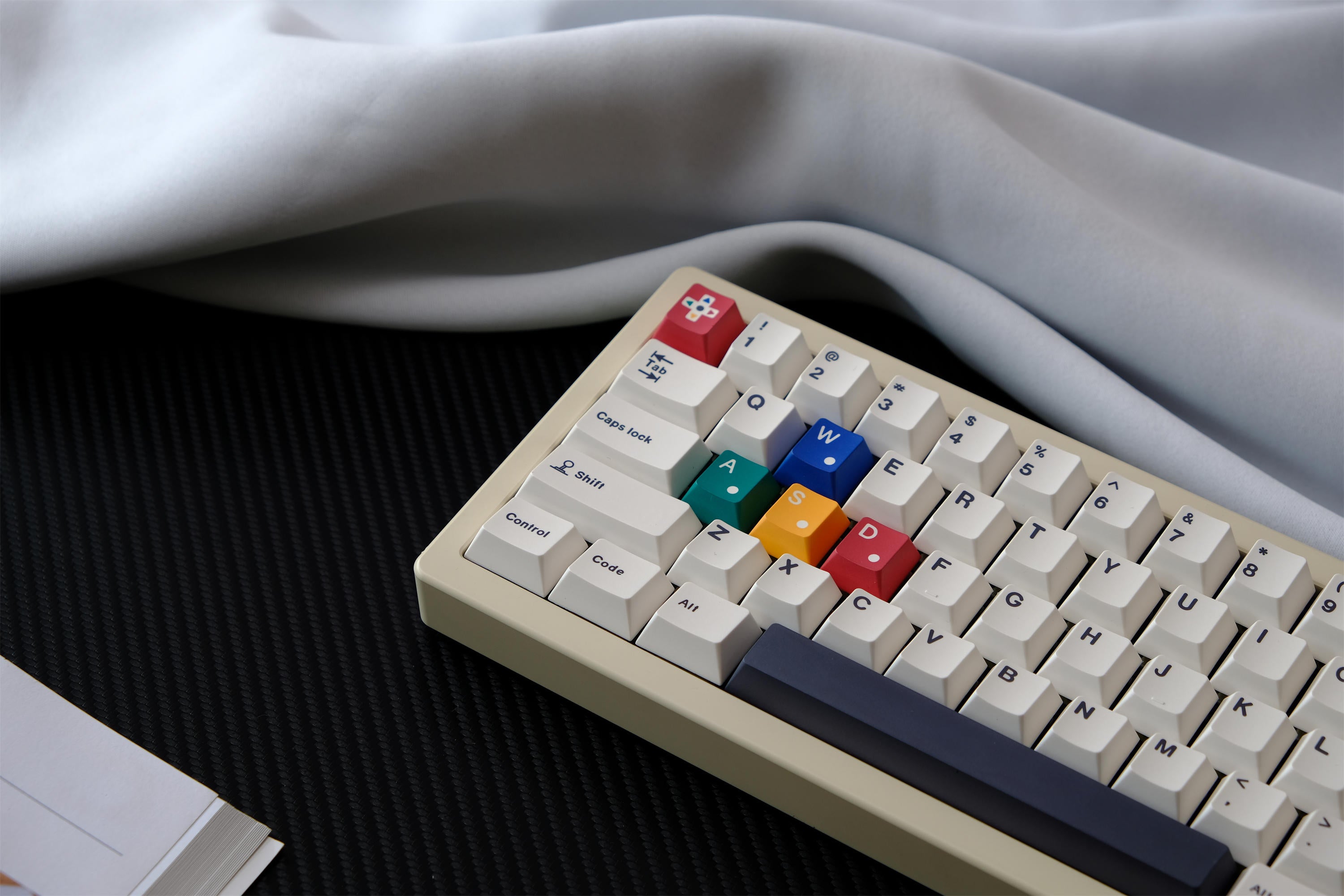 DMG Retro PBT Keycaps