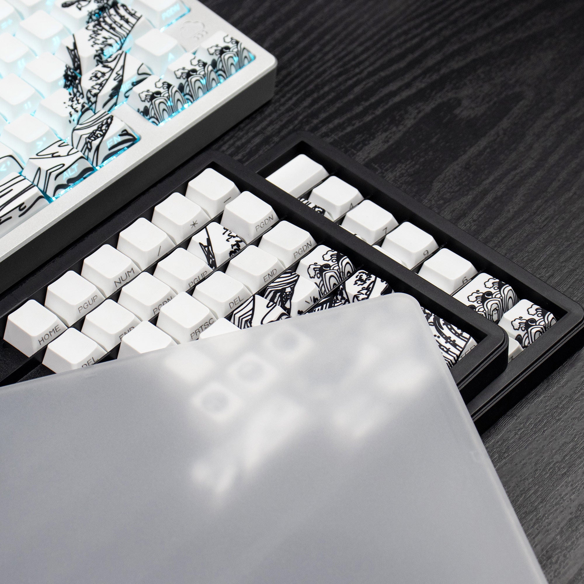 Ukiyo-e Theme Side-Lit Shine Through Keycaps White Red Black keycaps
