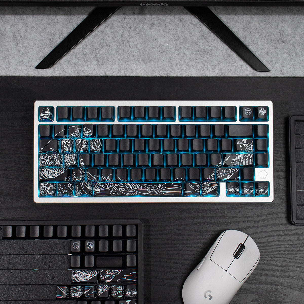 Ukiyo-e Theme Side-Lit Shine Through Keycaps White Red Black keycaps