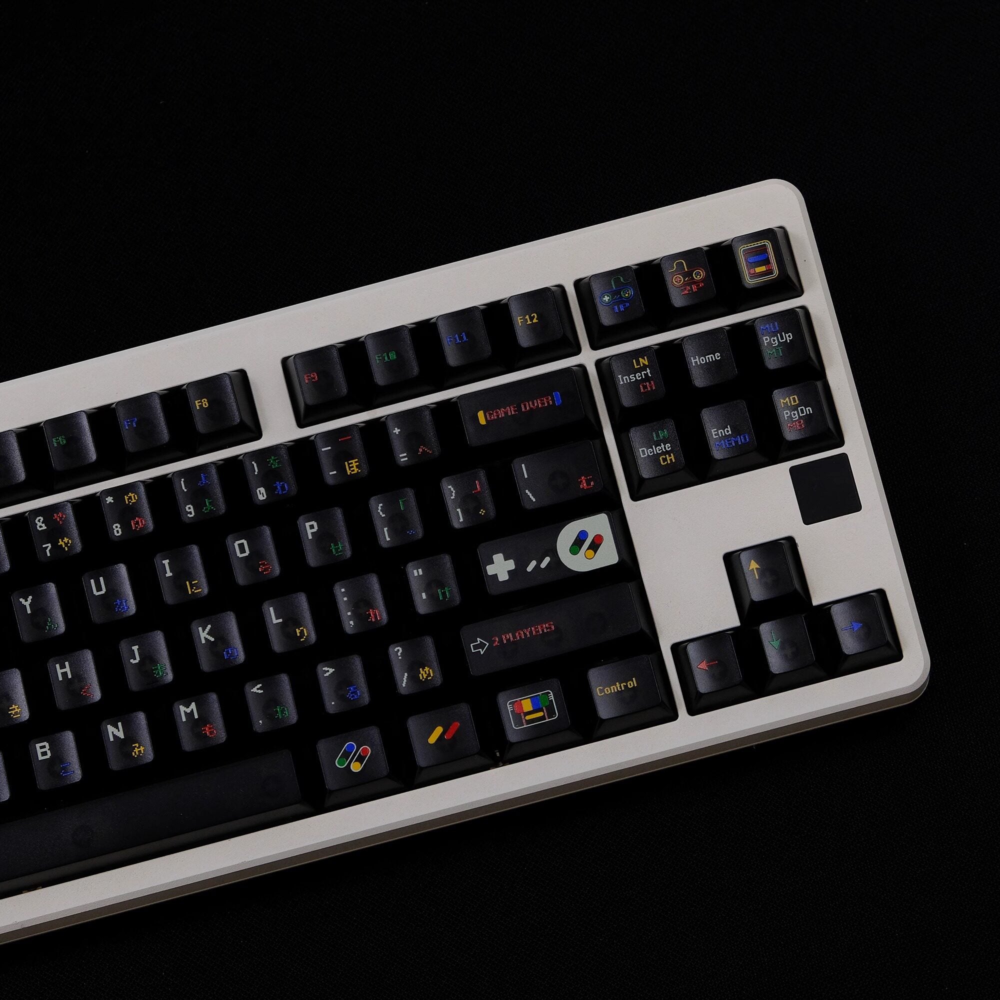 Childlike Black White Magnetic Switch Shine Through Keycaps - Diykeycap