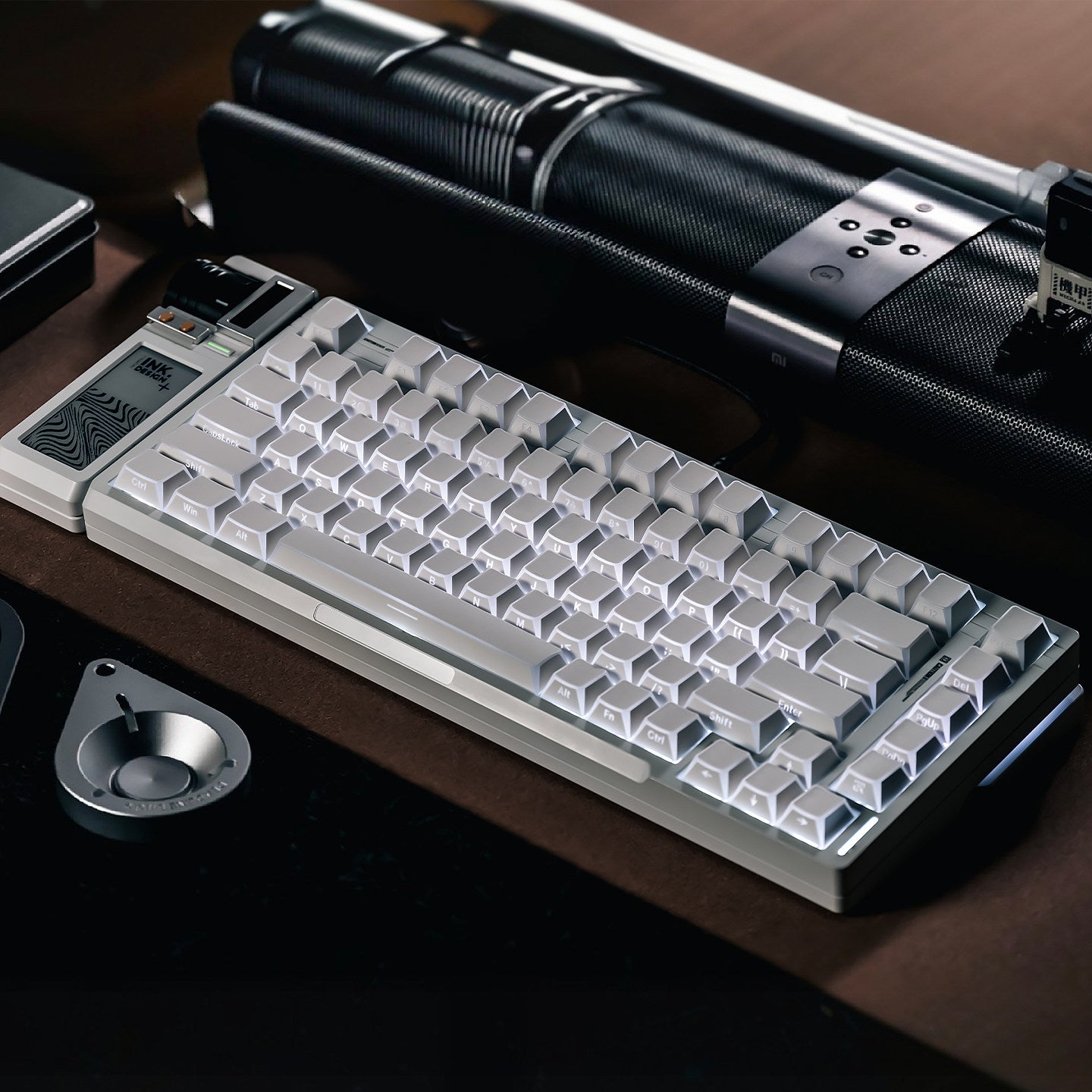 White/Black Reflection keycaps