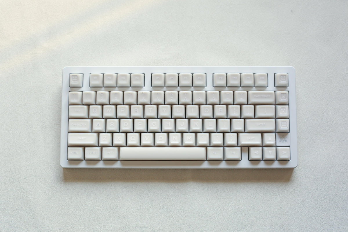 Semi-Transparent Minimalist White Keycaps | Diykeycap