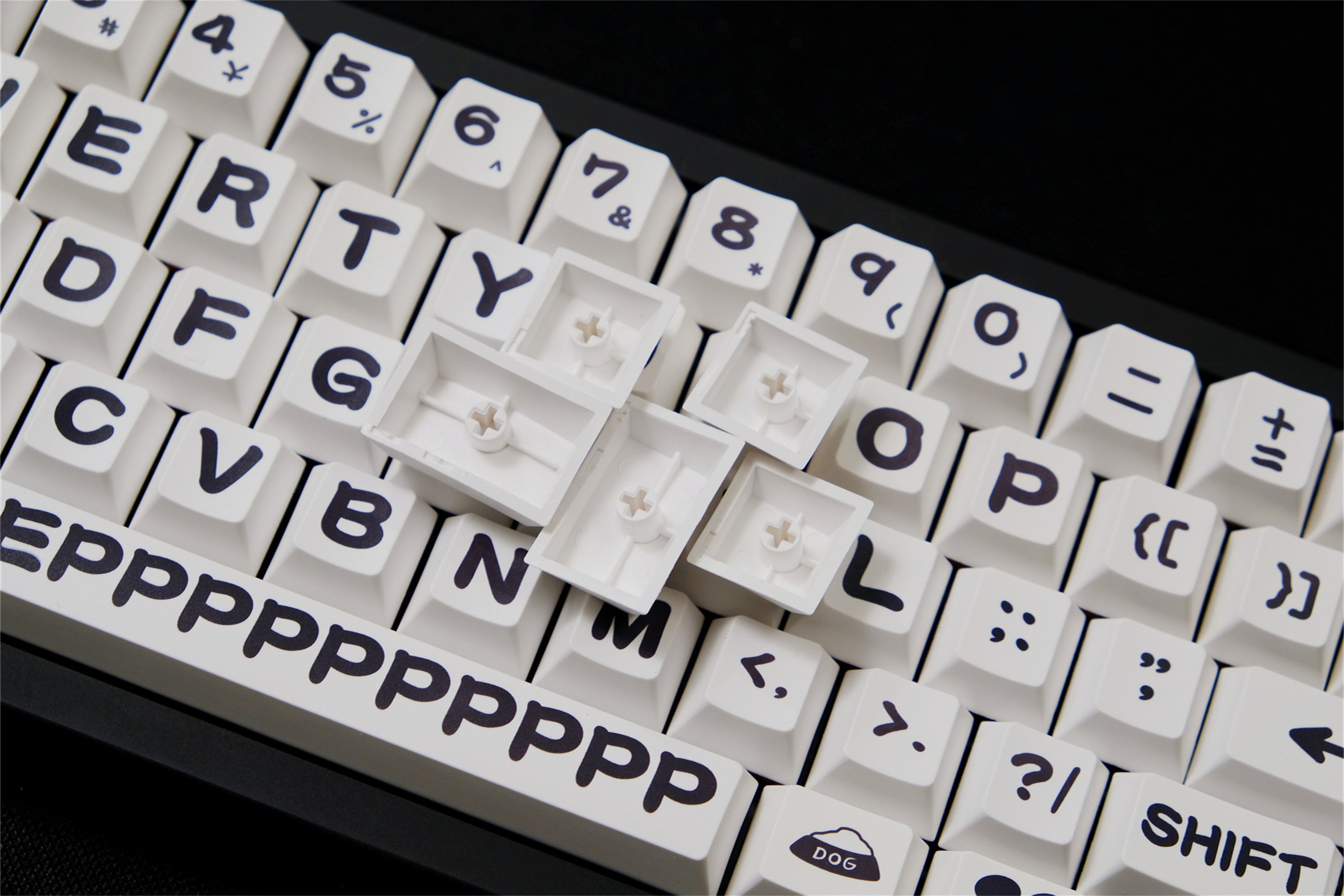 "Meow & Woof" Black & White Keycaps