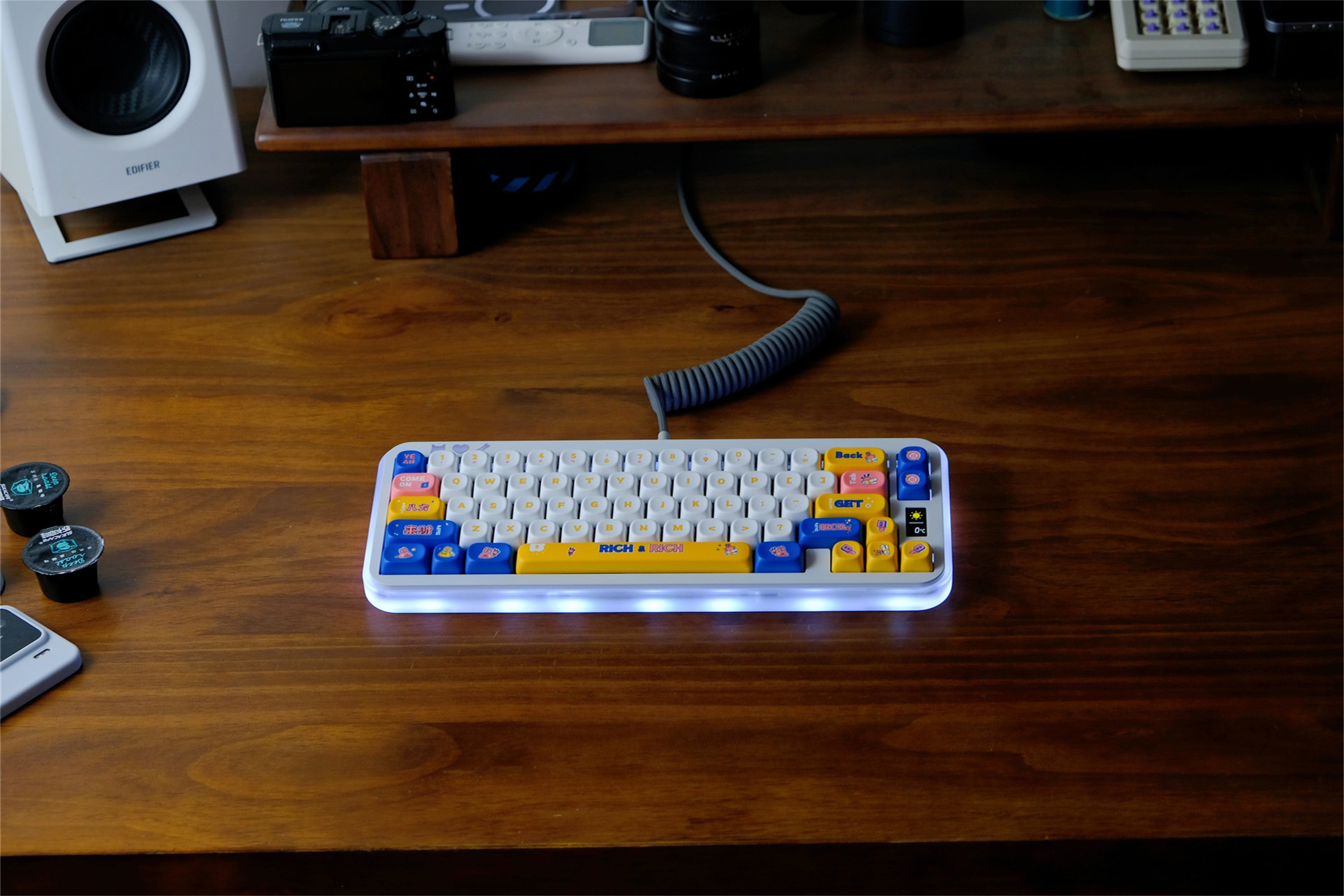 GET RICH Keycaps