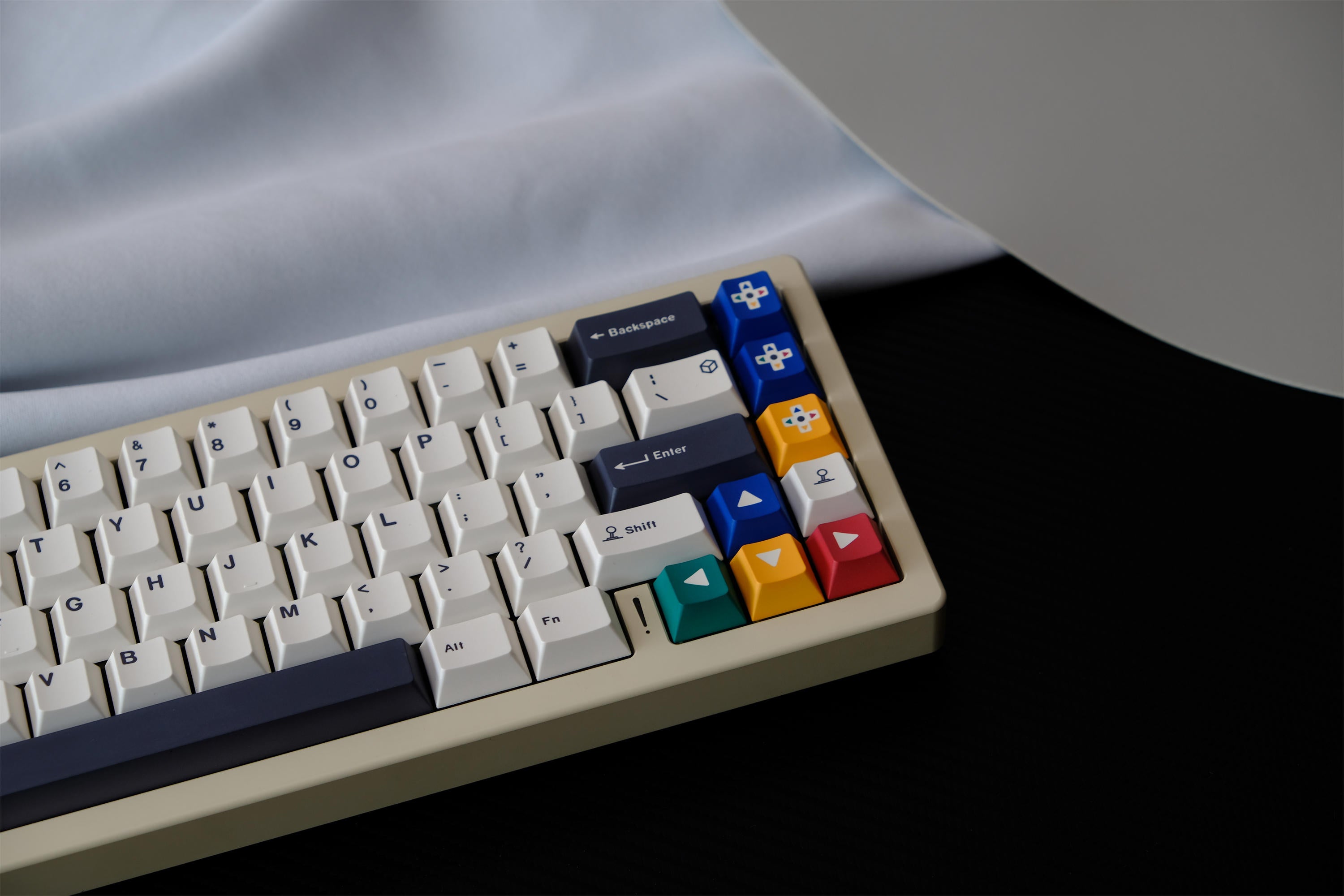 DMG Retro PBT Keycaps