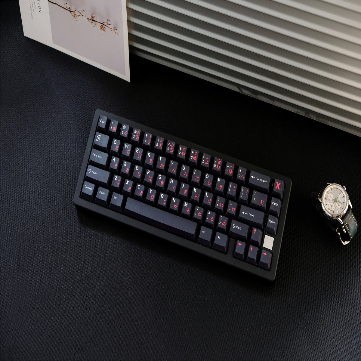 WoB with Crimson Hiragana Keycaps - Diykeycap