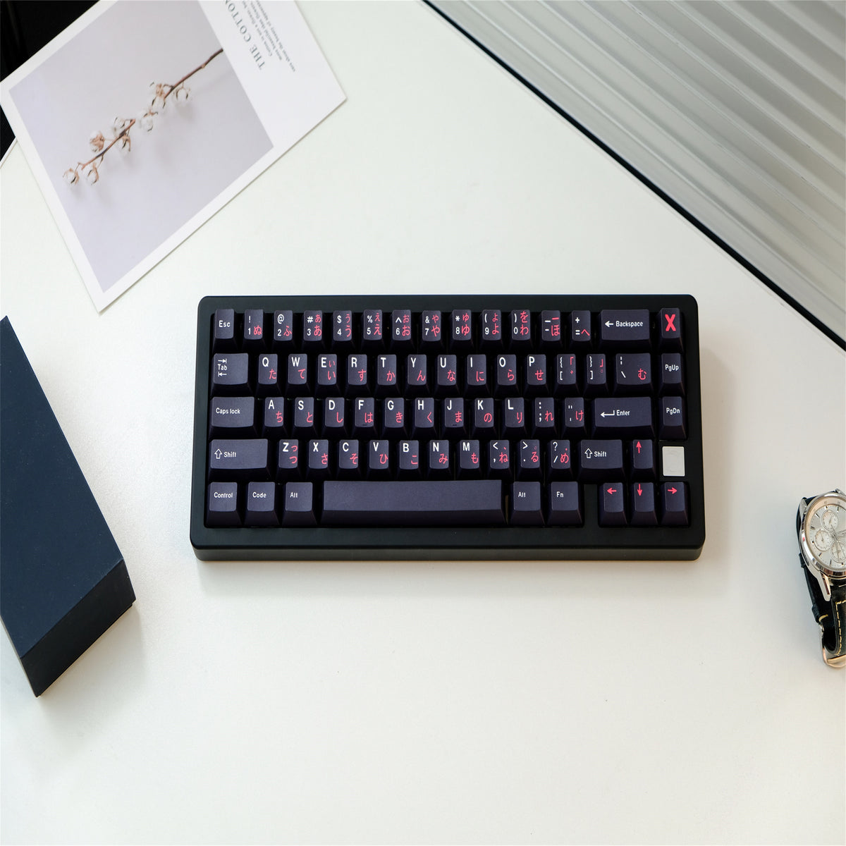 WoB with Crimson Hiragana Keycaps - Diykeycap