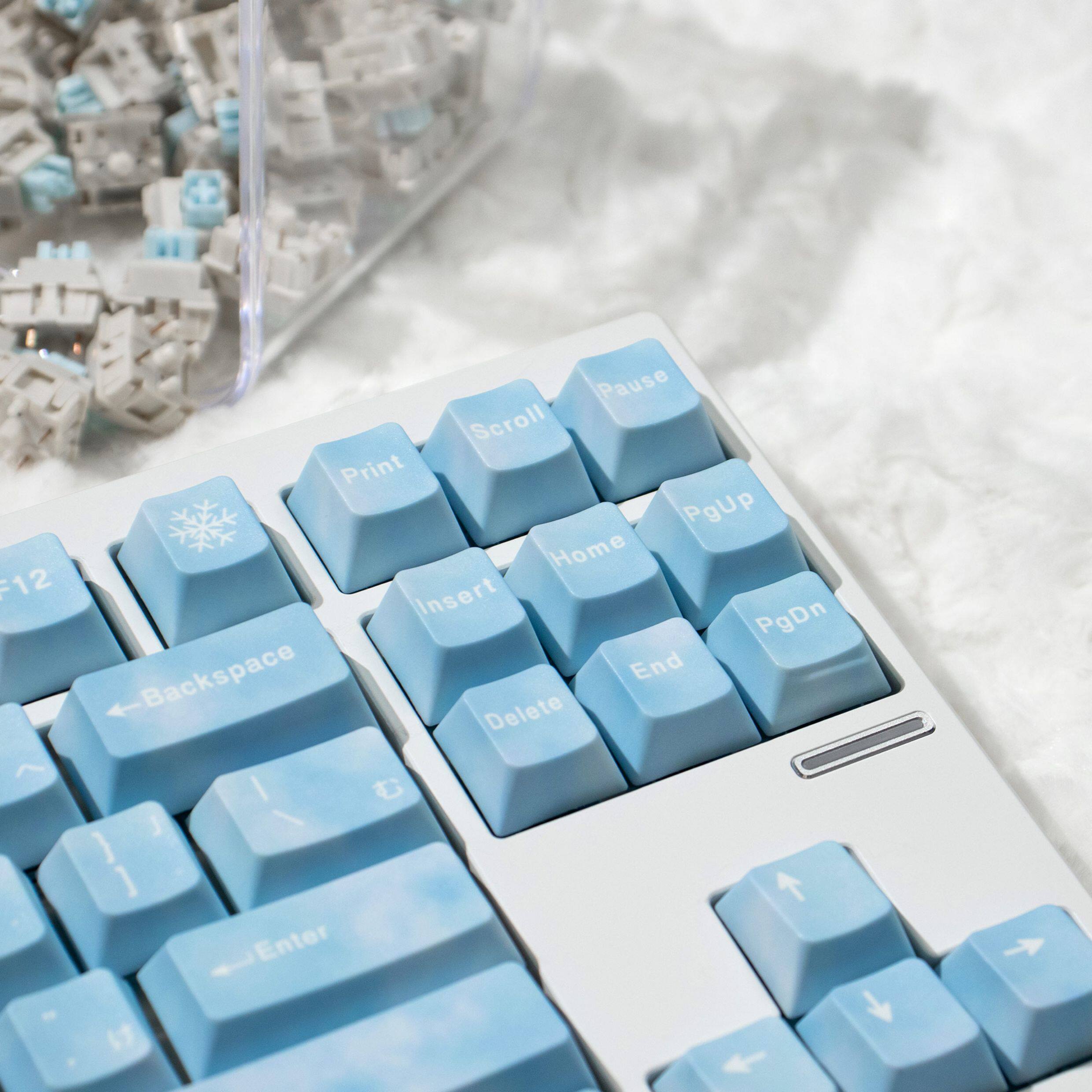 Yuki Onna Gradient Keycaps - Diykeycap