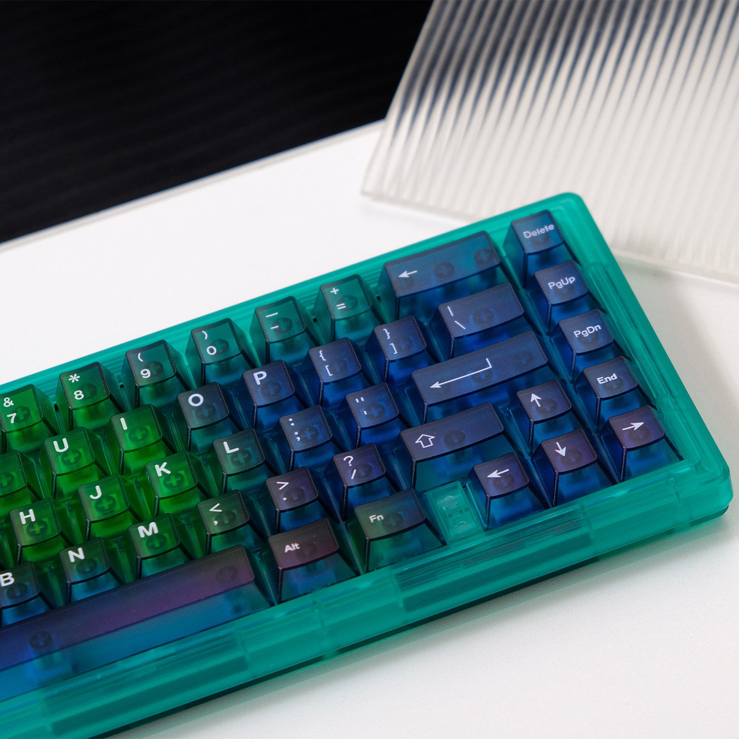 Pastel Blue Ombre Translucent keycaps - Diykeycap