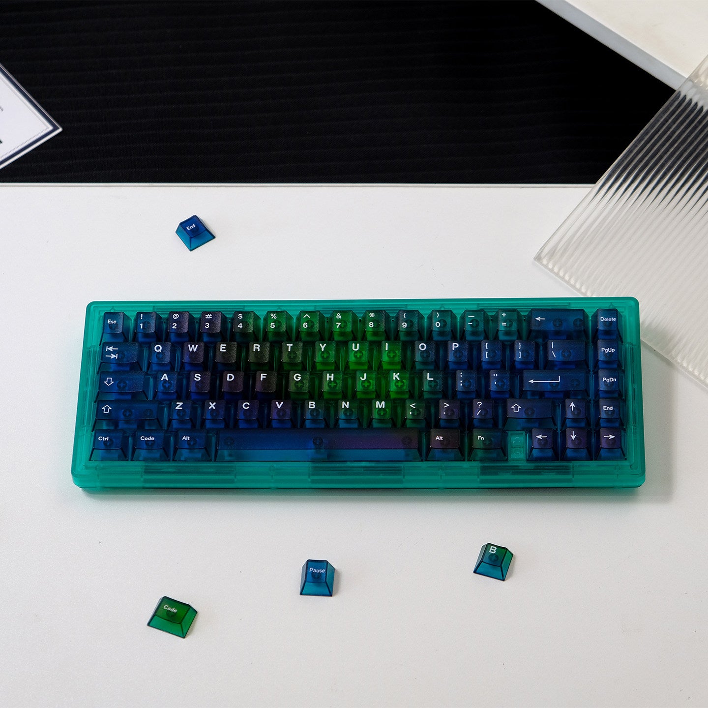 Pastel Blue Ombre Translucent keycaps - Diykeycap