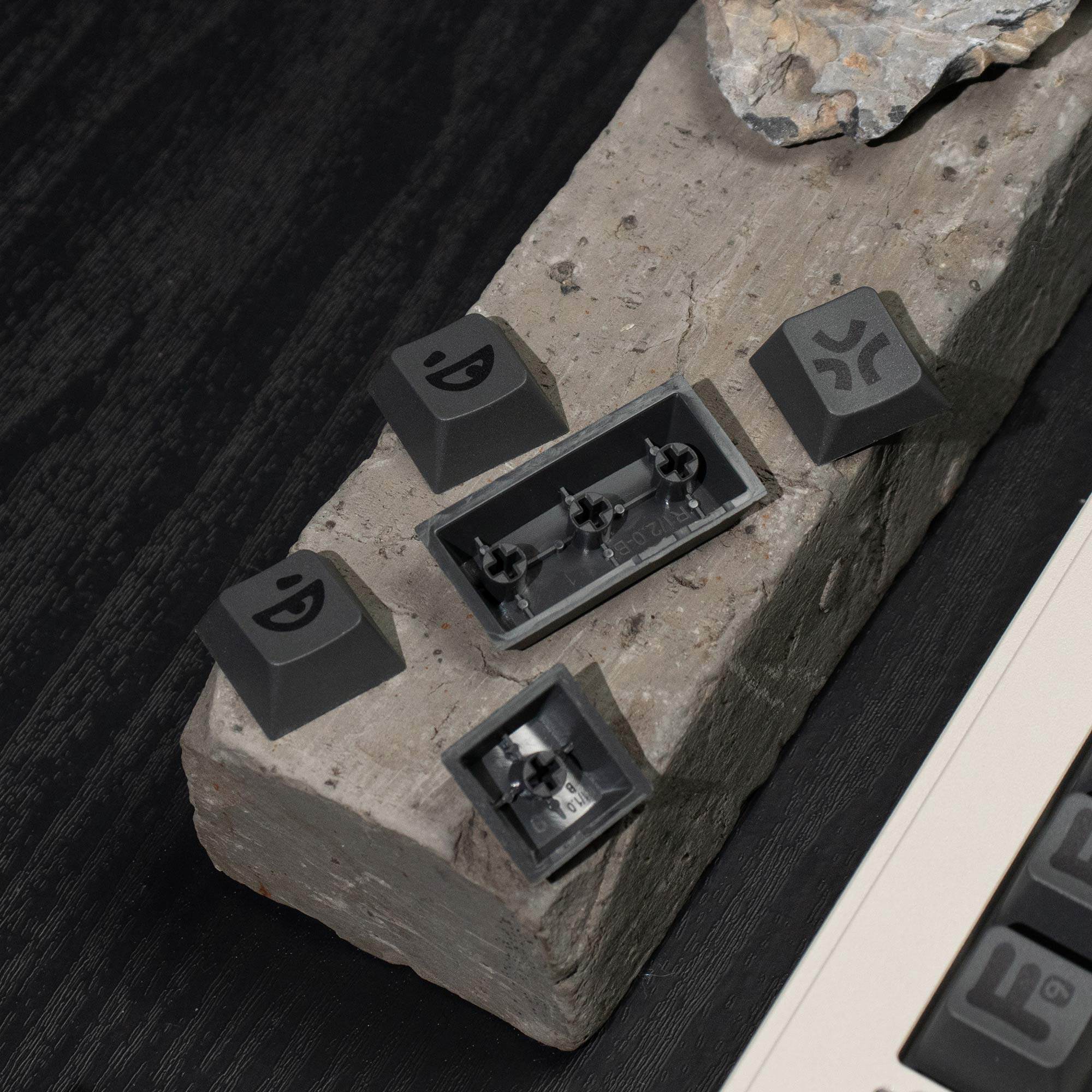 Party Animals Theme Large Font Keycaps - Diykeycap